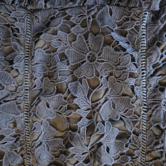 NWT Morning Mist Beautiful dark blue navy overlay lace dress women's size 10. - Picture 9 of 13